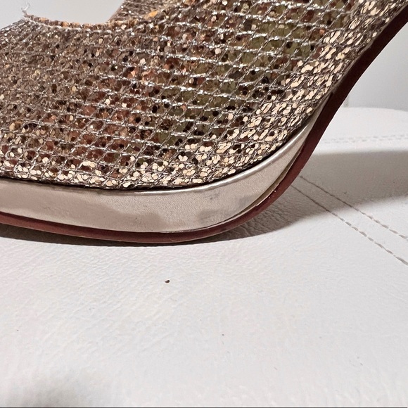 Bright Gold Peep Toe Heels Size 7.5 - Picture 6 of 8